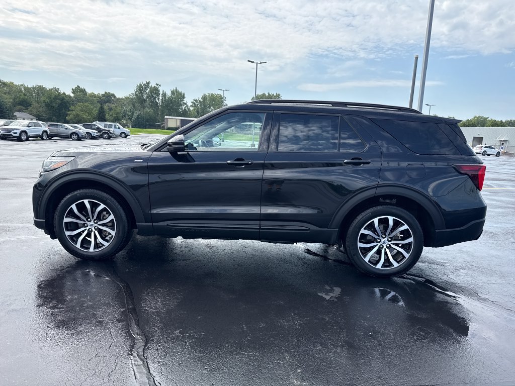 Used 2026 Ford Explorer ST-Line AWD/4WD image 5