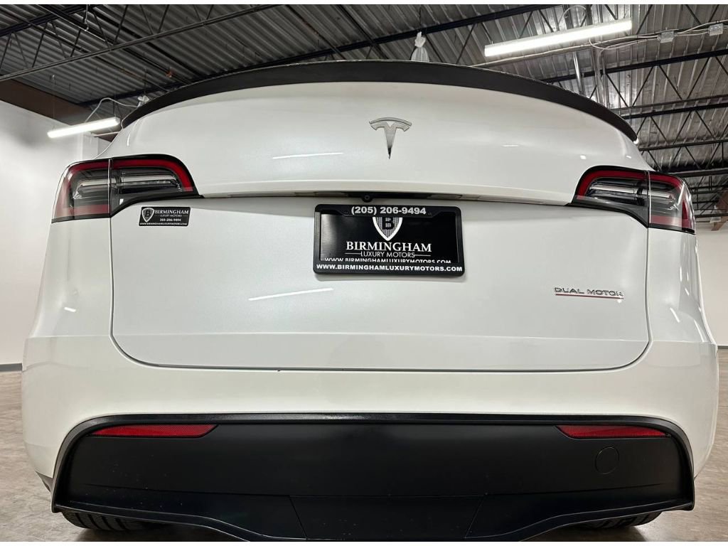 Used 2023 Tesla Model Y Performance image 12