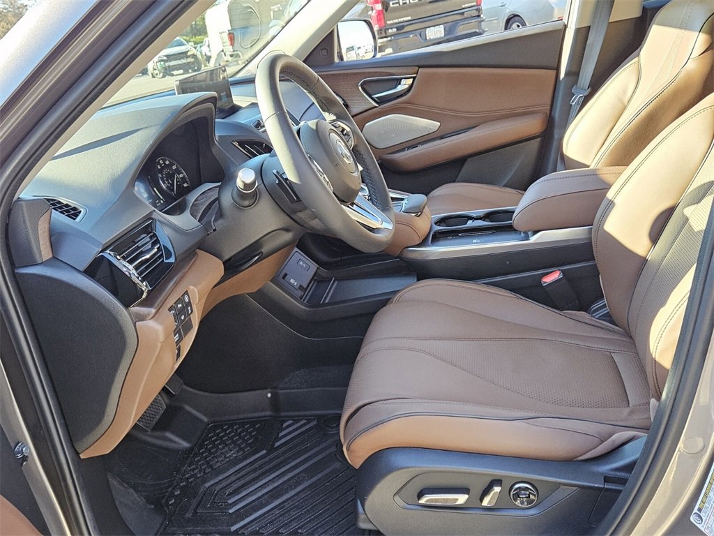 Used 2025 Acura RDX SH-AWD w/ Advance Package image 3