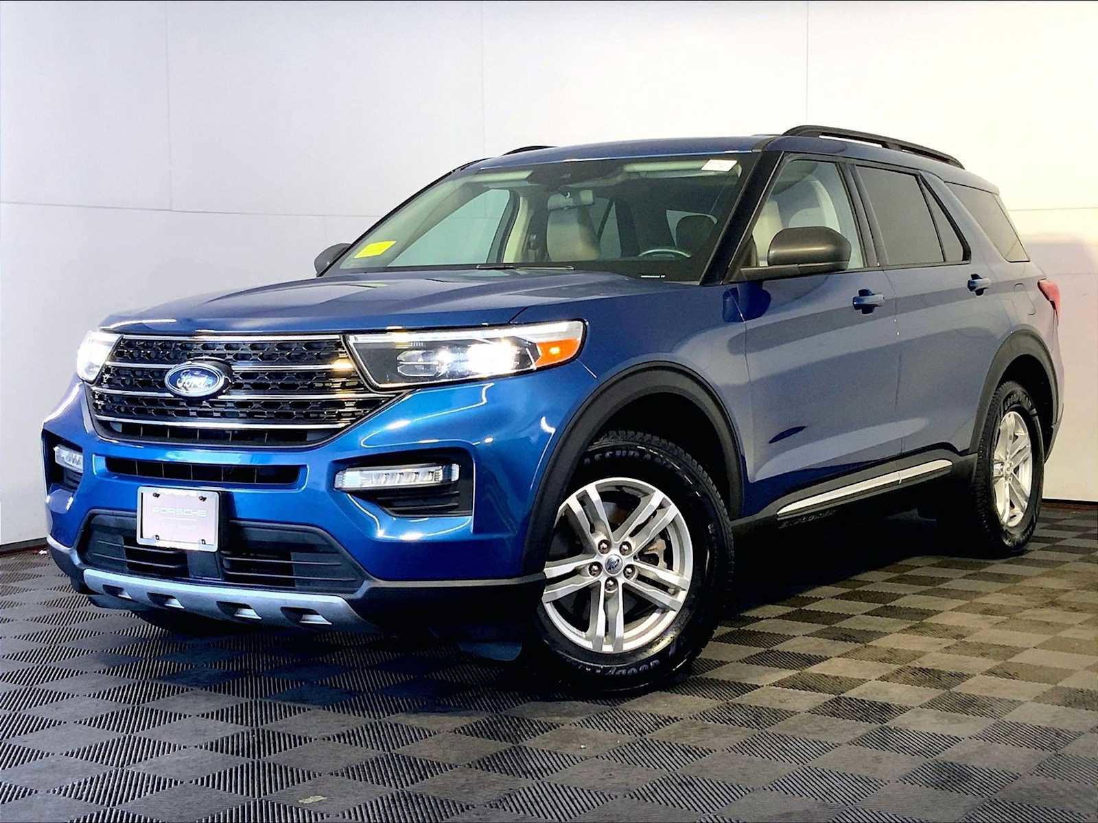 Used 2021 Ford Explorer XLT w/ Equipment Group 202A