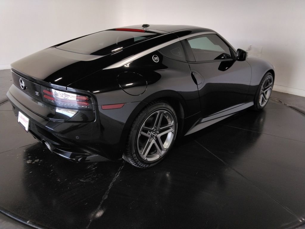 Used 2024 Nissan Z Sport w/ Floor Mat Package image 5