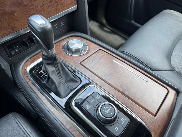 Used 2024 Nissan Armada SL w/ Captain's Chairs Package AWD/4WD image 27