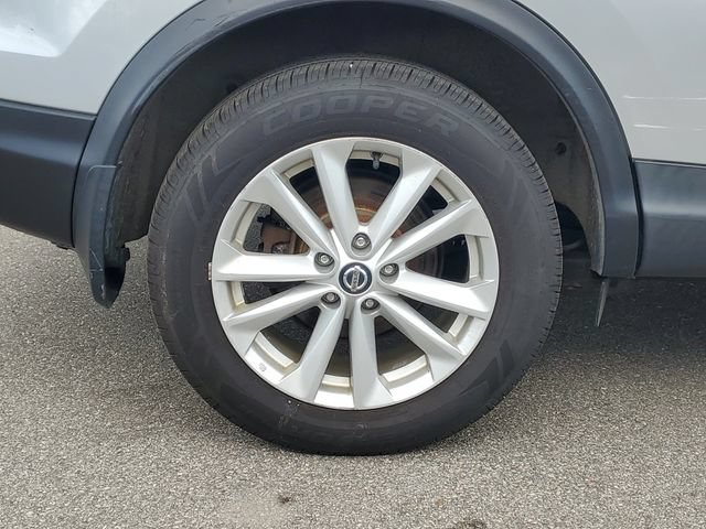 Used 2019 Nissan Rogue Sport SV AWD/4WD image 5