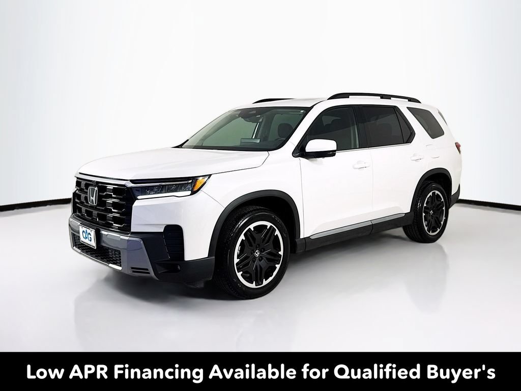 Used 2026 Honda Pilot Touring image 3