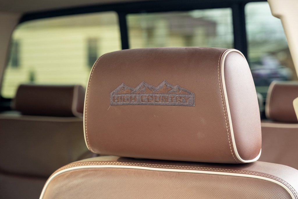 Used 2017 Chevrolet Silverado 2500 High Country w/ Duramax Plus Package image 27