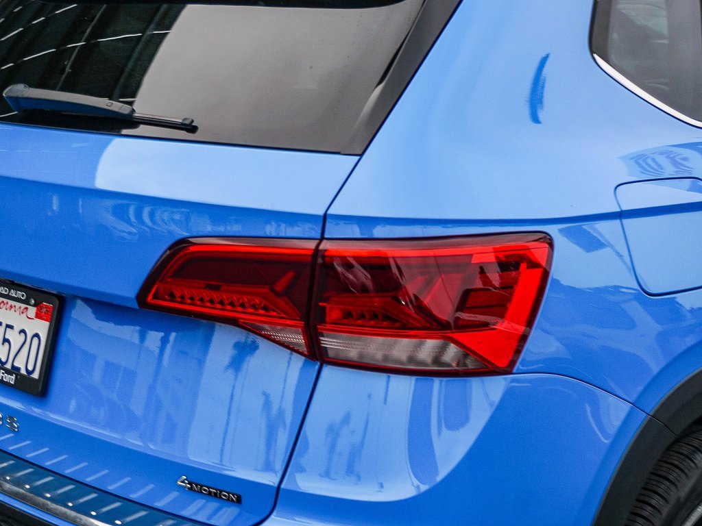 Used 2022 Volkswagen Taos SEL image 8