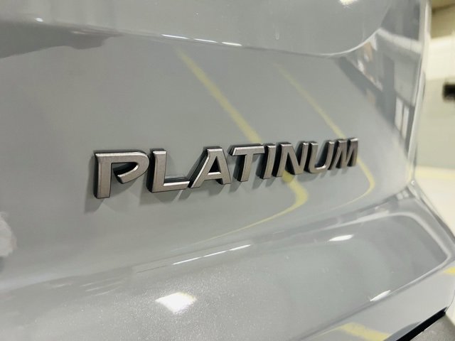 New 2026 Nissan Pathfinder Platinum image 22
