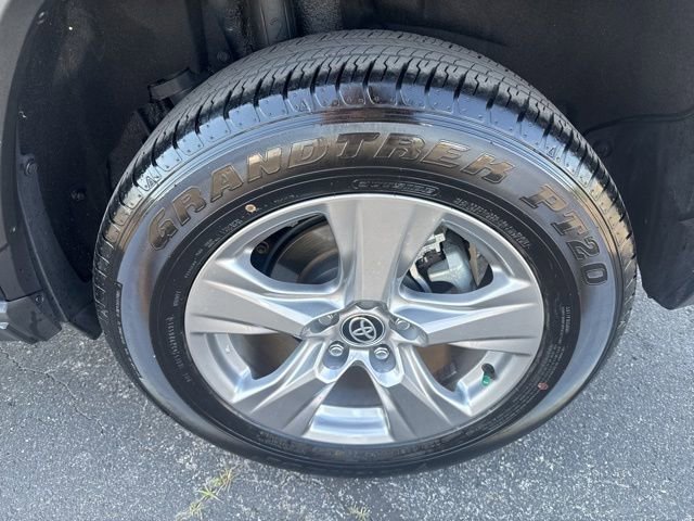 Used 2025 Toyota RAV4 XLE image 12