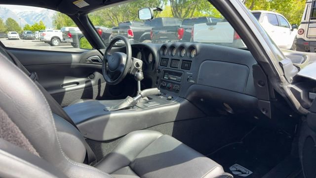 Used 2002 Dodge Viper GTS RWD image 14