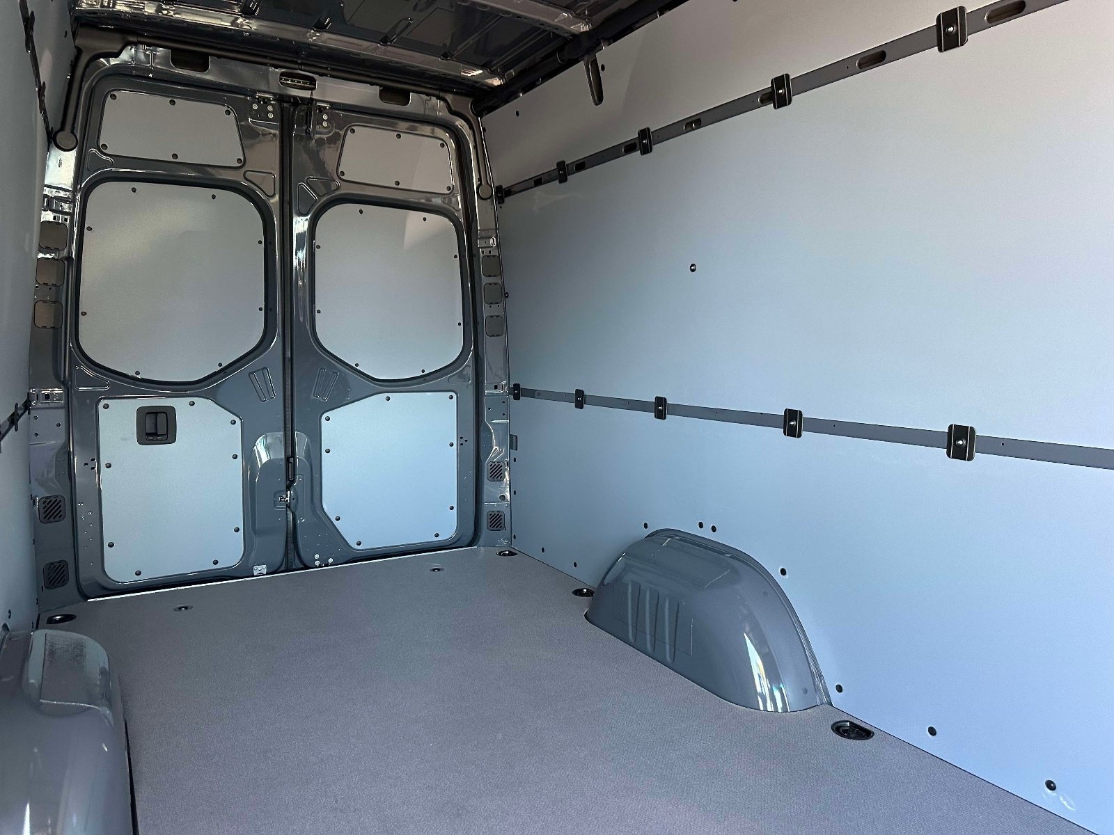 Used 2025 Mercedes-Benz Sprinter 2500 image 10