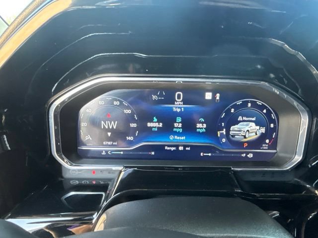Used 2025 Chevrolet Silverado 1500 LT AWD/4WD image 4
