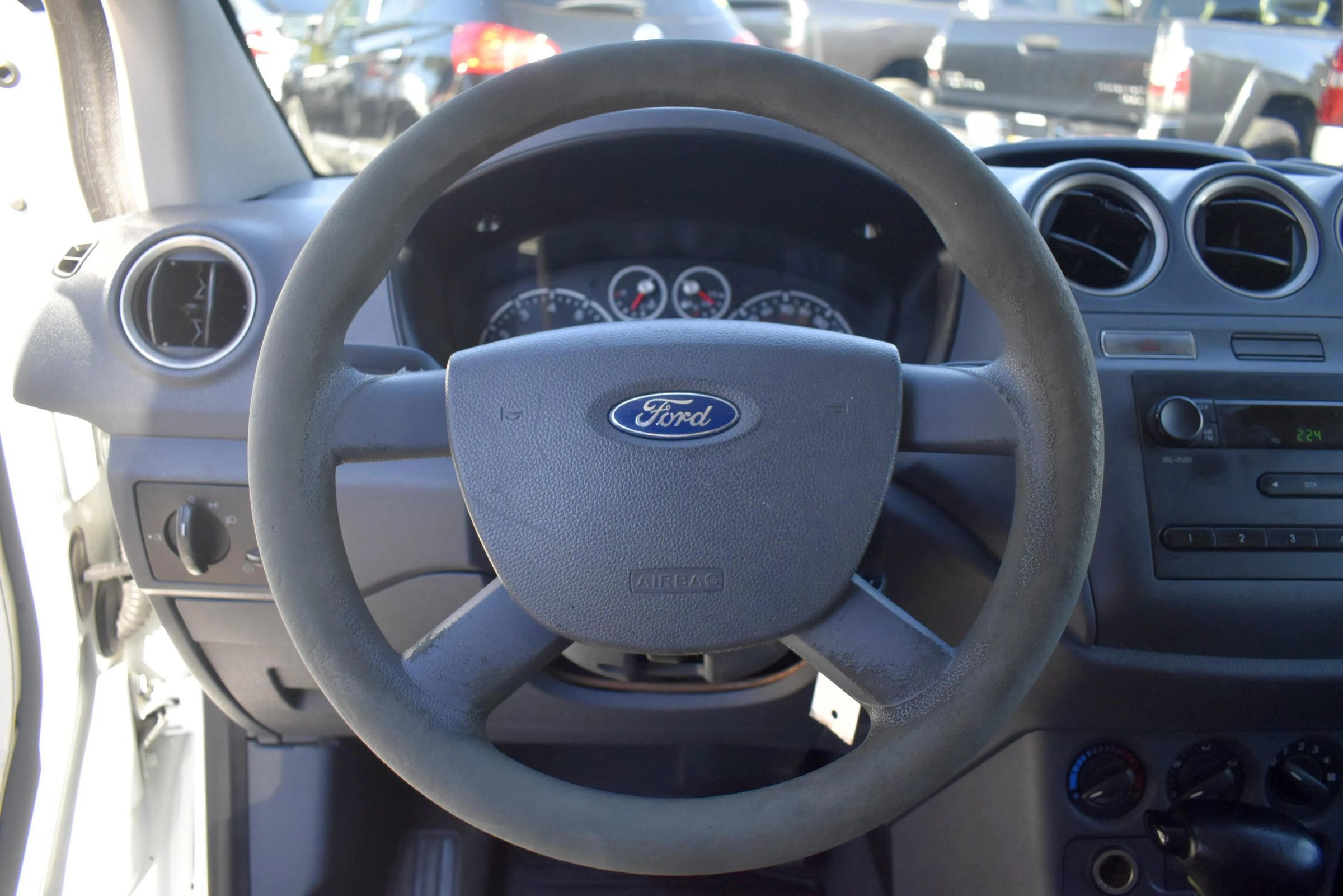Used 2013 Ford Transit Connect XL image 16