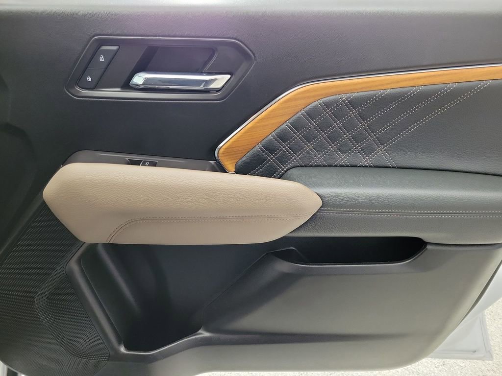 Certified 2023 GMC Canyon Denali image 21