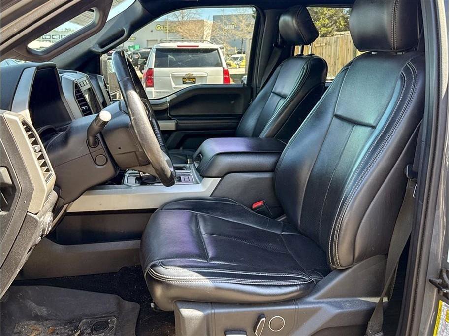 Used 2018 Ford F150 Lariat w/ Equipment Group 502A Luxury AWD/4WD image 20