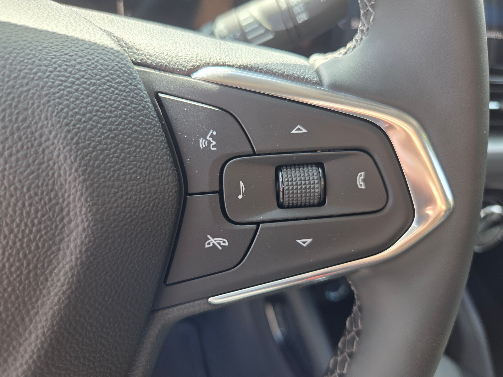 New 2026 Chevrolet TrailBlazer LT w/ Convenience Package FWD image 21