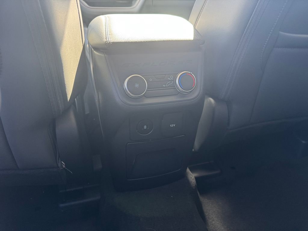 New 2026 Ford Explorer Active w/ Active Comfort Package image 24