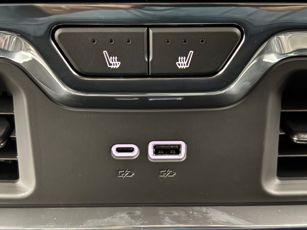 New 2026 GMC Sierra 1500 SLT w/ SLT Premium Package image 6