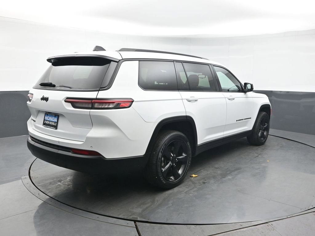Used 2023 Jeep Grand Cherokee L Laredo image 6