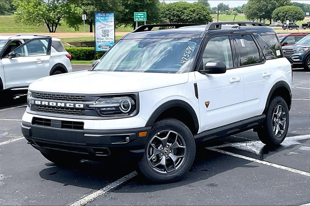 New 2024 Ford Bronco Sport Badlands w/ Premium Package image 2