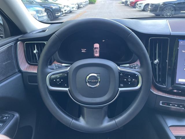 Certified 2023 Volvo XC60 B5 Ultimate w/ Climate Package AWD/4WD image 18