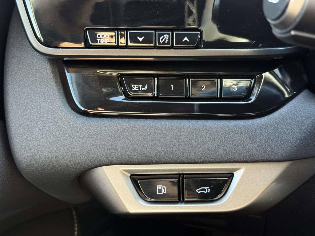 Used 2023 Lexus RX 350 Premium image 24