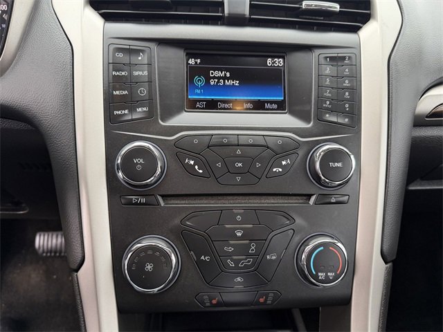 Used 2015 Ford Fusion SE w/ Equipment Group 202A image 24