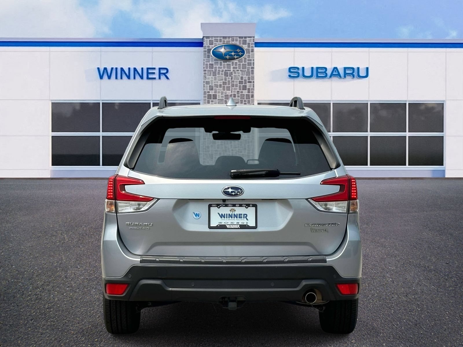 Used 2020 Subaru Forester Limited w/ Popular Package #3 AWD/4WD image 4
