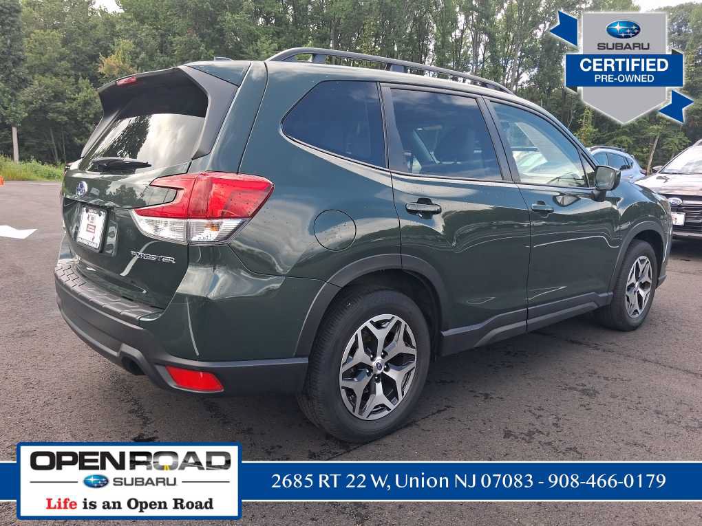Certified 2023 Subaru Forester Premium AWD/4WD image 3