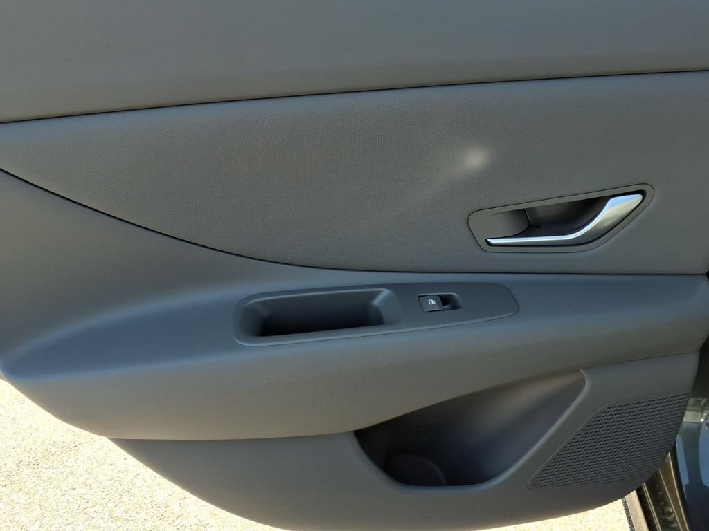 New 2026 Hyundai Elantra Sport FWD image 9