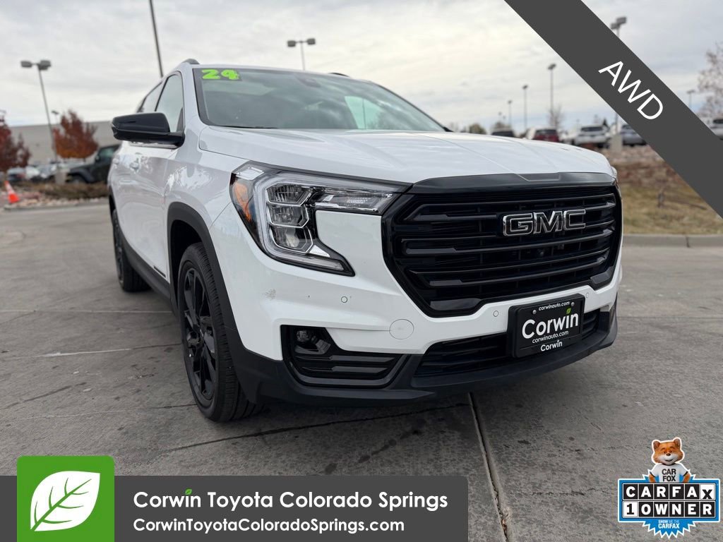 Used 2024 GMC Terrain SLT w/ Infotainment Package II