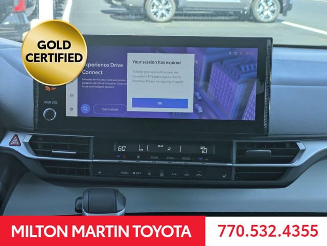 Certified 2025 Toyota Sienna XLE FWD image 17