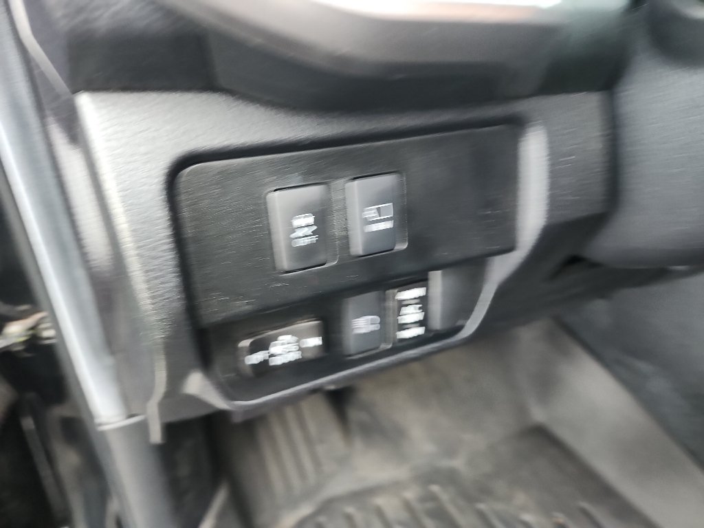 Used 2022 Toyota Tacoma Limited AWD/4WD image 20
