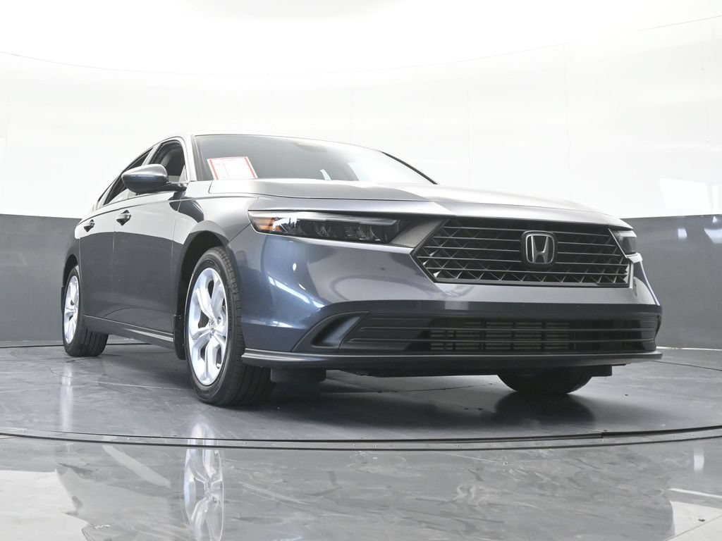 Used 2025 Honda Accord LX image 60