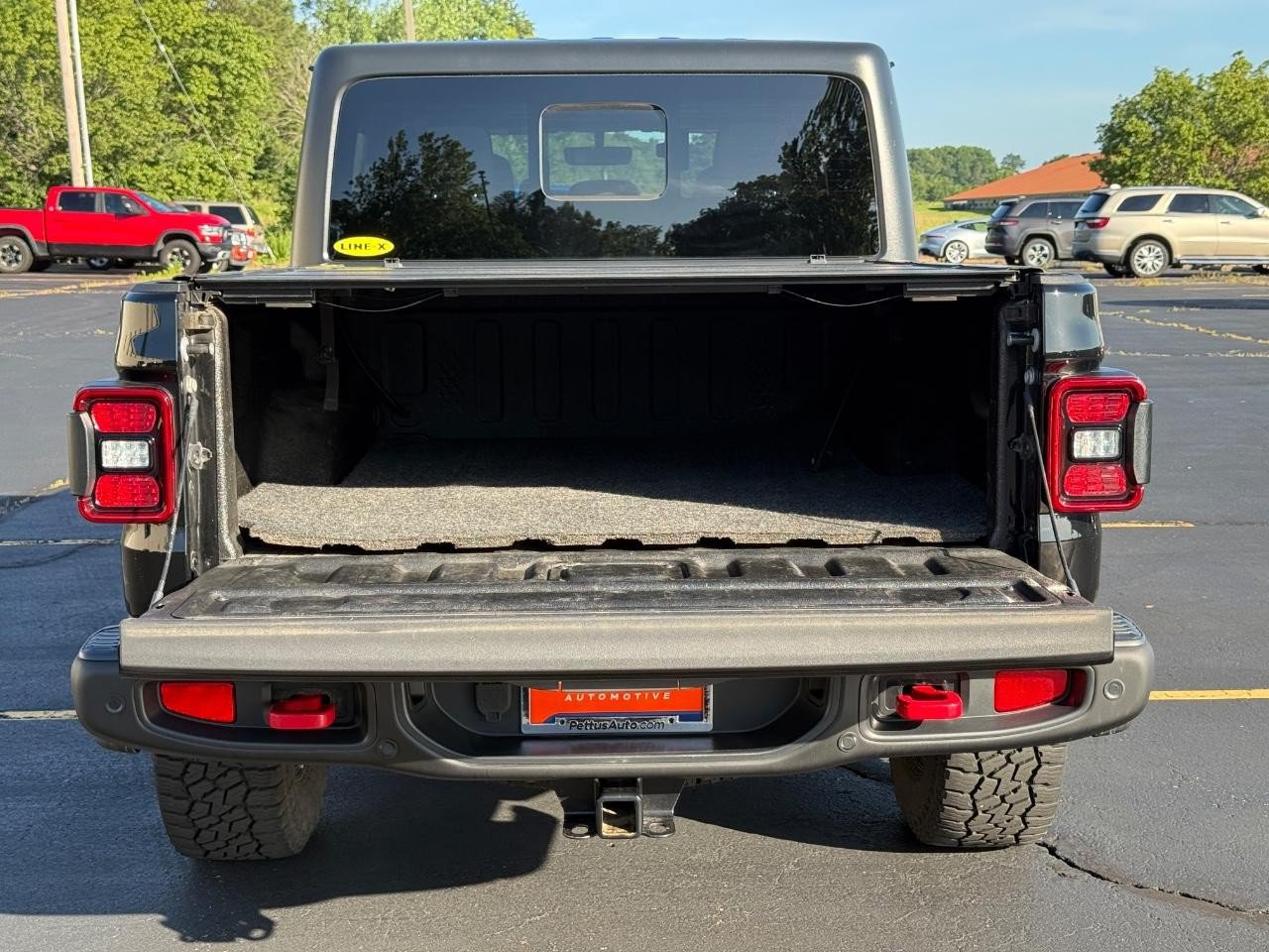 Used 2021 Jeep Gladiator Rubicon AWD/4WD image 6
