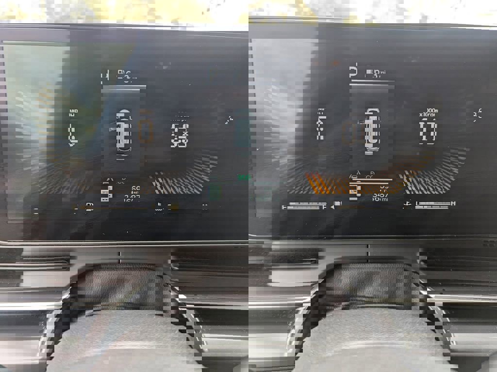 Certified 2025 Kia Carnival image 29