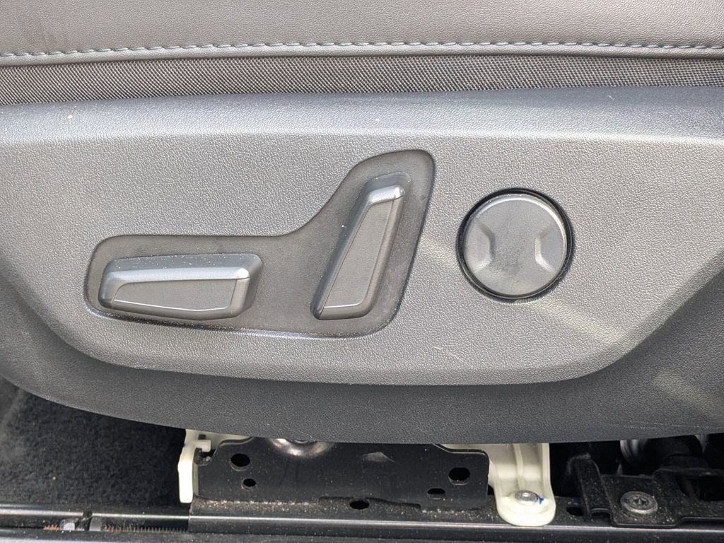 Used 2023 Kia Niro EX w/ EX Cold Weather Package image 21