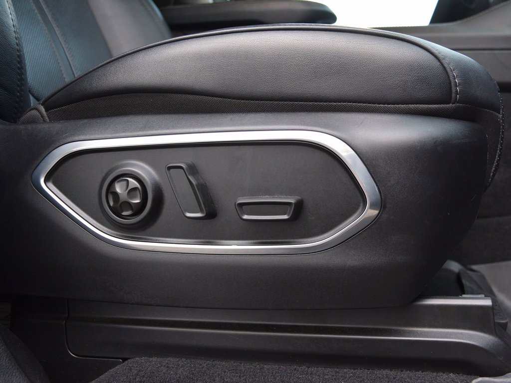 Used 2024 Jeep Wagoneer L Series III w/ Flexible Seating Group image 43