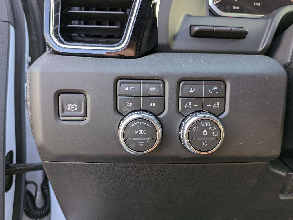 New 2026 GMC Sierra 3500 Denali Ultimate AWD/4WD image 17