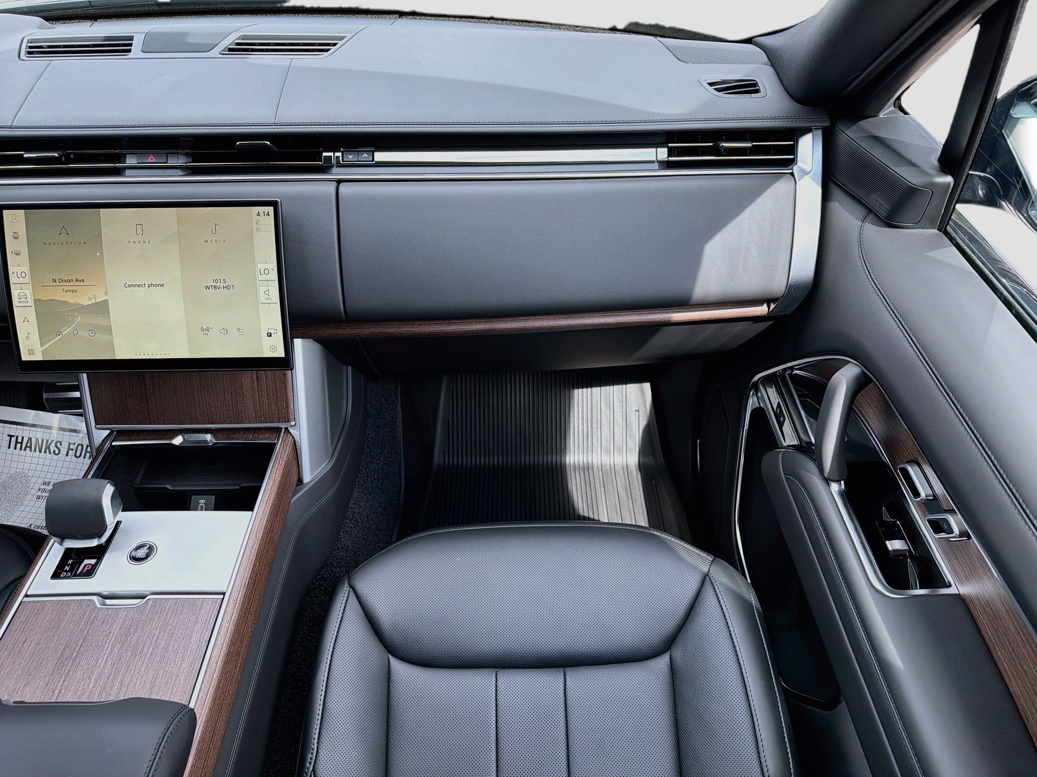 New 2026 Land Rover Range Rover SE AWD/4WD image 19