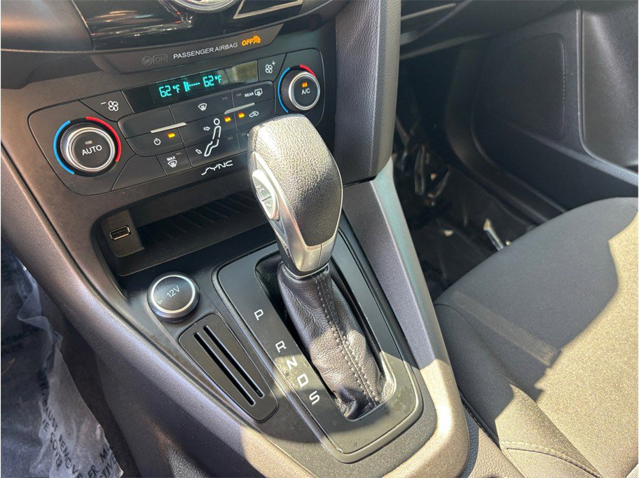 Used 2017 Ford Focus SEL image 27