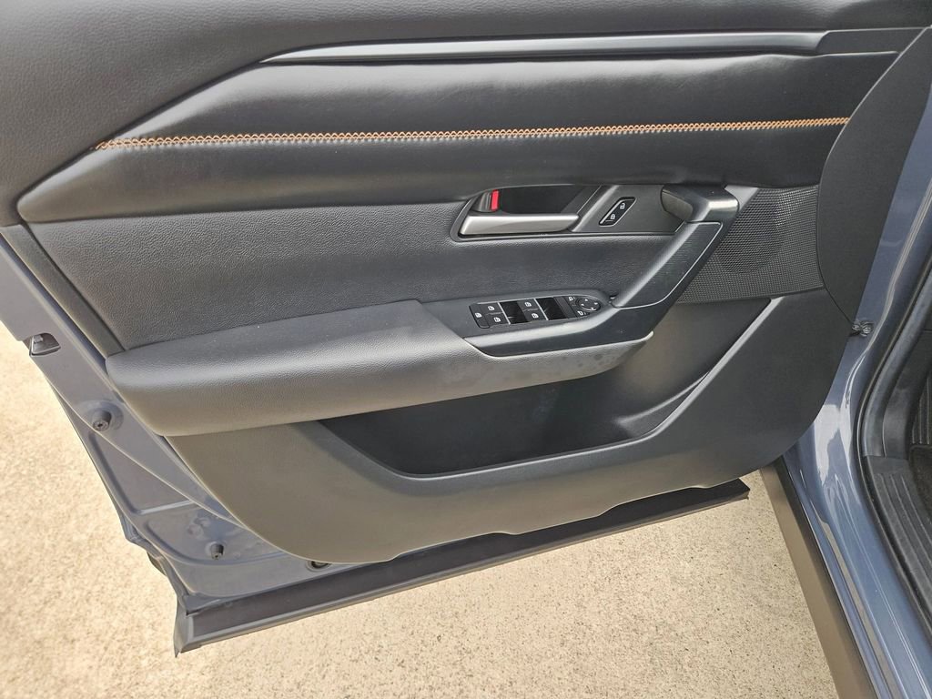 Used 2025 MAZDA CX-50 AWD 2.5 Hybrid w/ Premium Pkg image 14