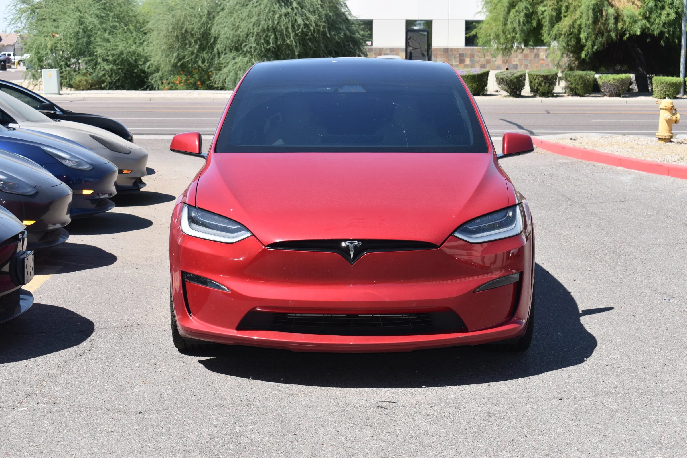 Used 2021 Tesla Model X Long Range AWD/4WD image 3
