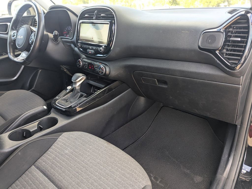 Used 2022 Kia Soul GT-Line image 10