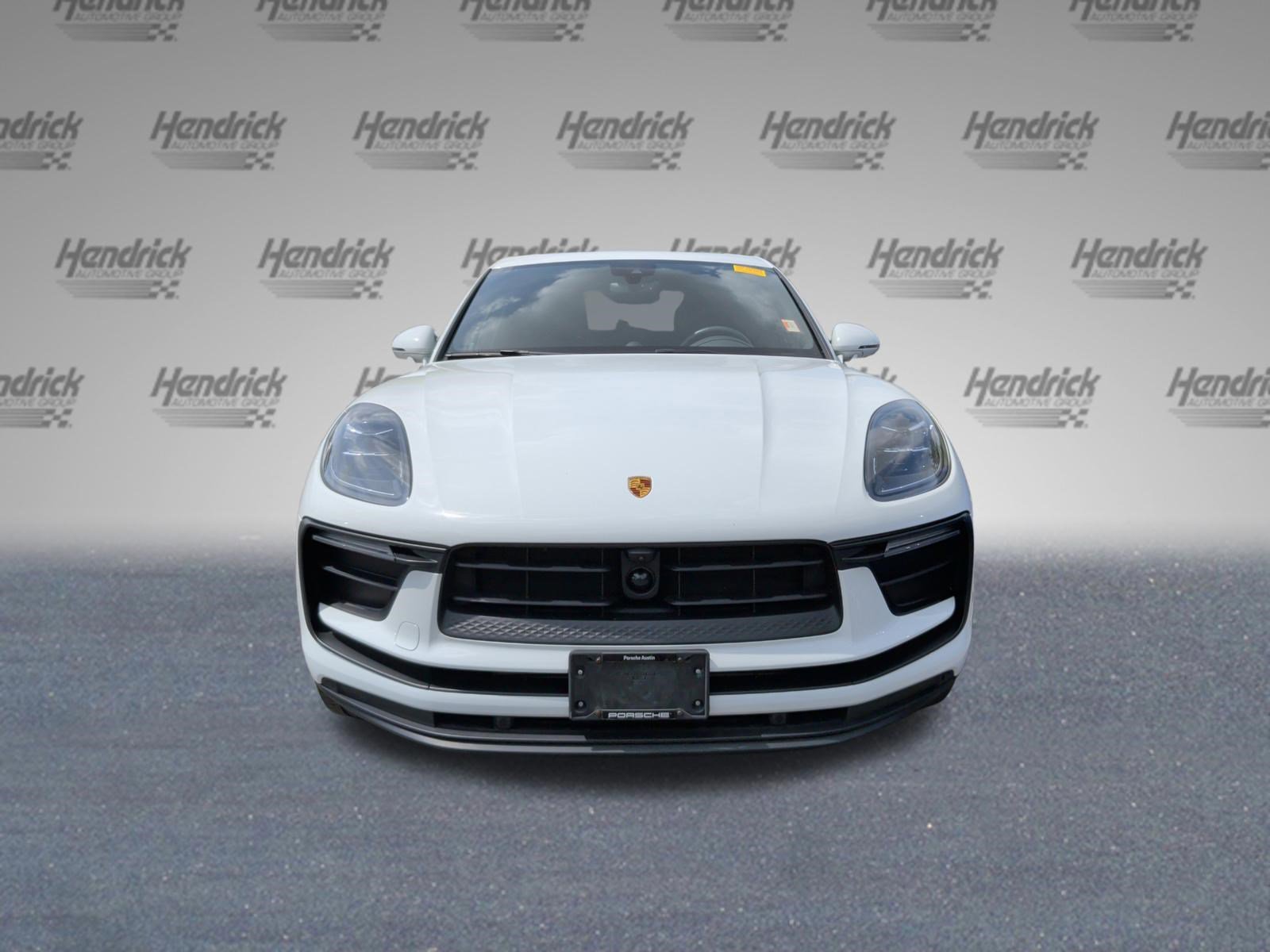 Used 2023 Porsche Macan image 5