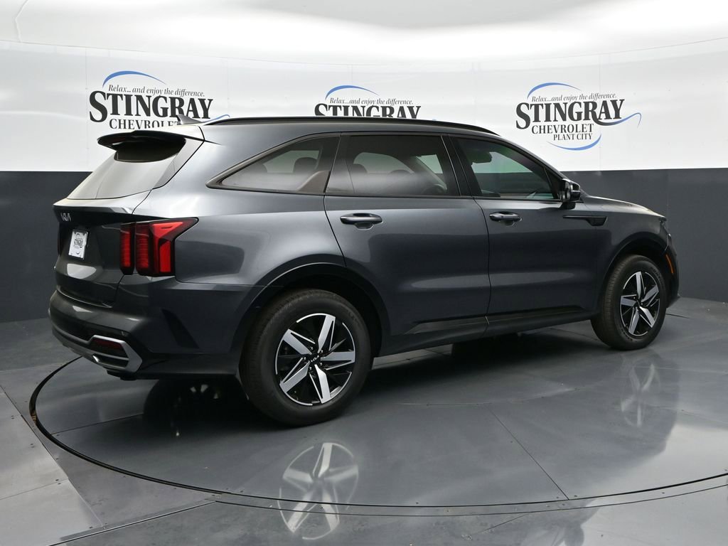 Used 2023 Kia Sorento EX image 7