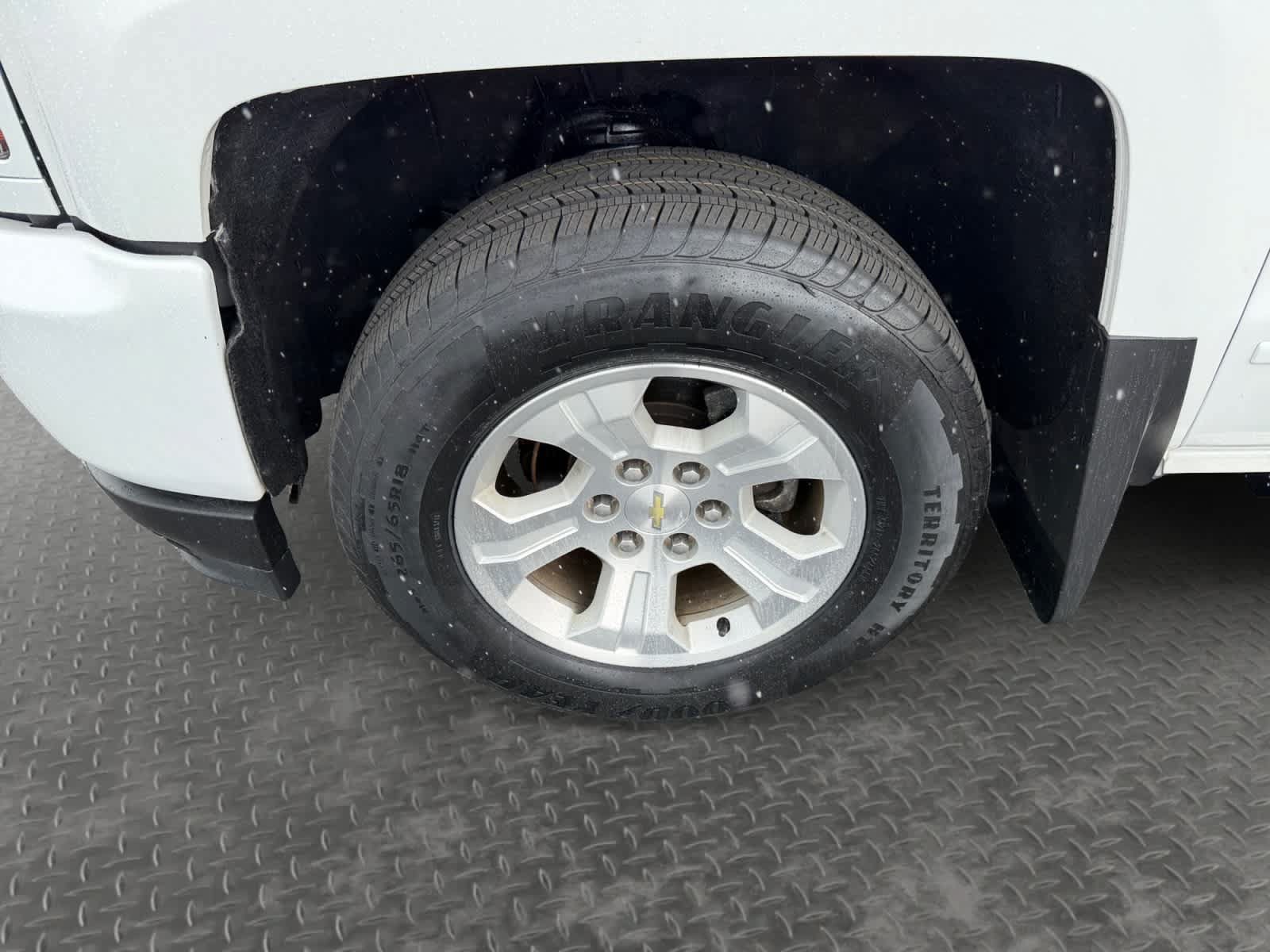 Used 2017 Chevrolet Silverado 1500 LT w/ All Star Edition AWD/4WD image 11