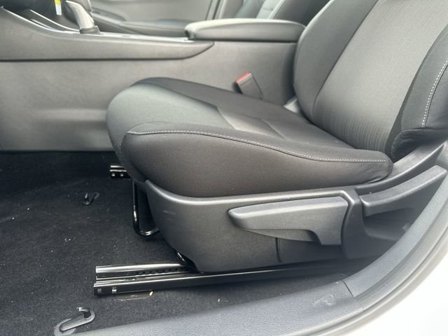 New 2025 Nissan Sentra SV w/ Trunk Package image 27