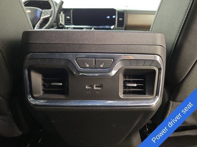 Used 2025 Chevrolet Silverado 3500 High Country w/ Technology Package AWD/4WD image 15