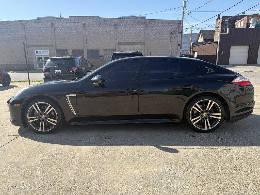 Used 2013 Porsche Panamera 4 Platinum Edition AWD/4WD image 4
