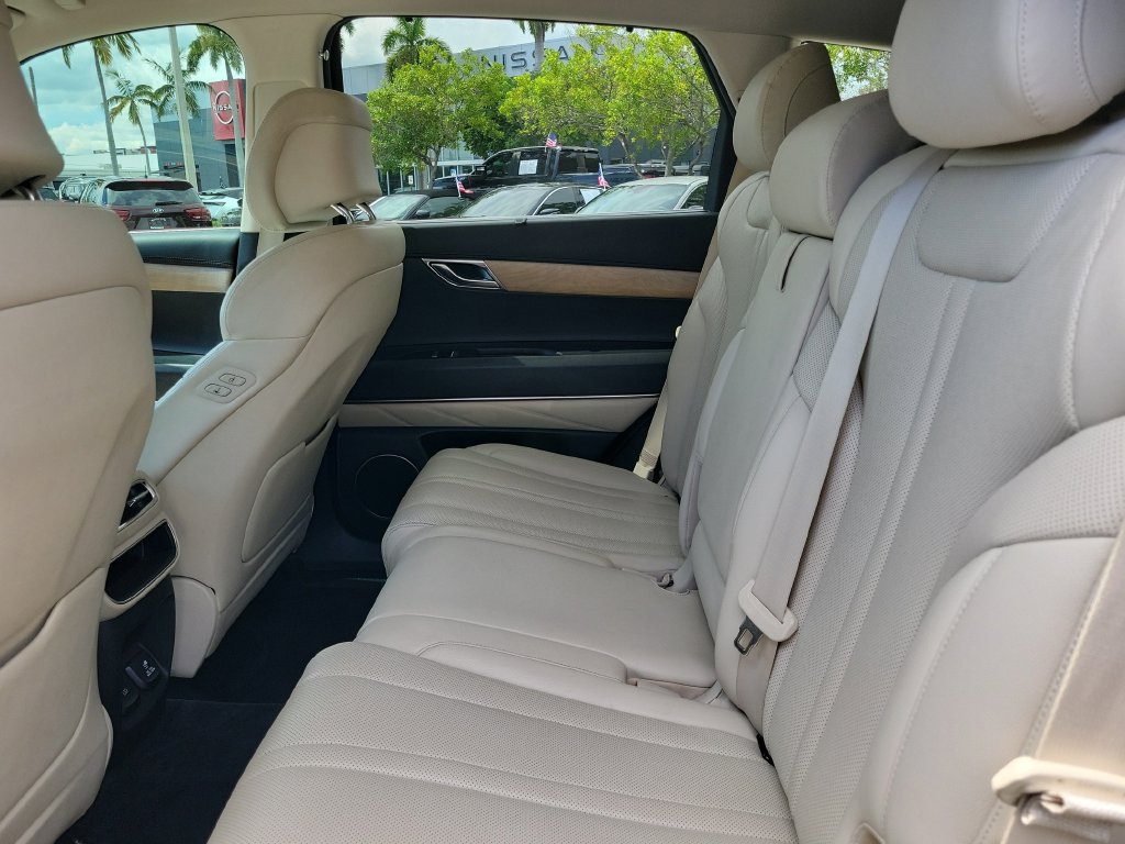 Used 2021 Genesis GV80 2.5T AWD/4WD image 18